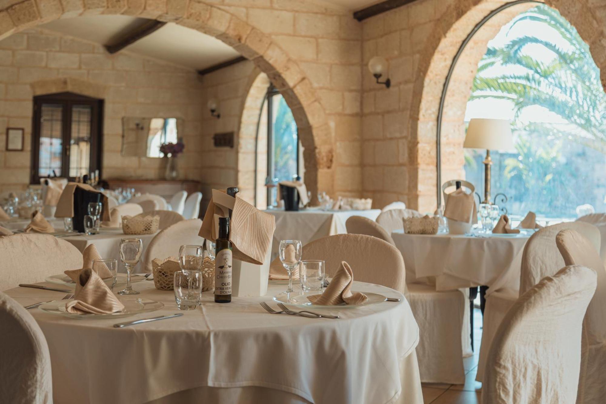 Tenuta Masseria & Spa Chicco Rizzo 스테르나티아 외부 사진