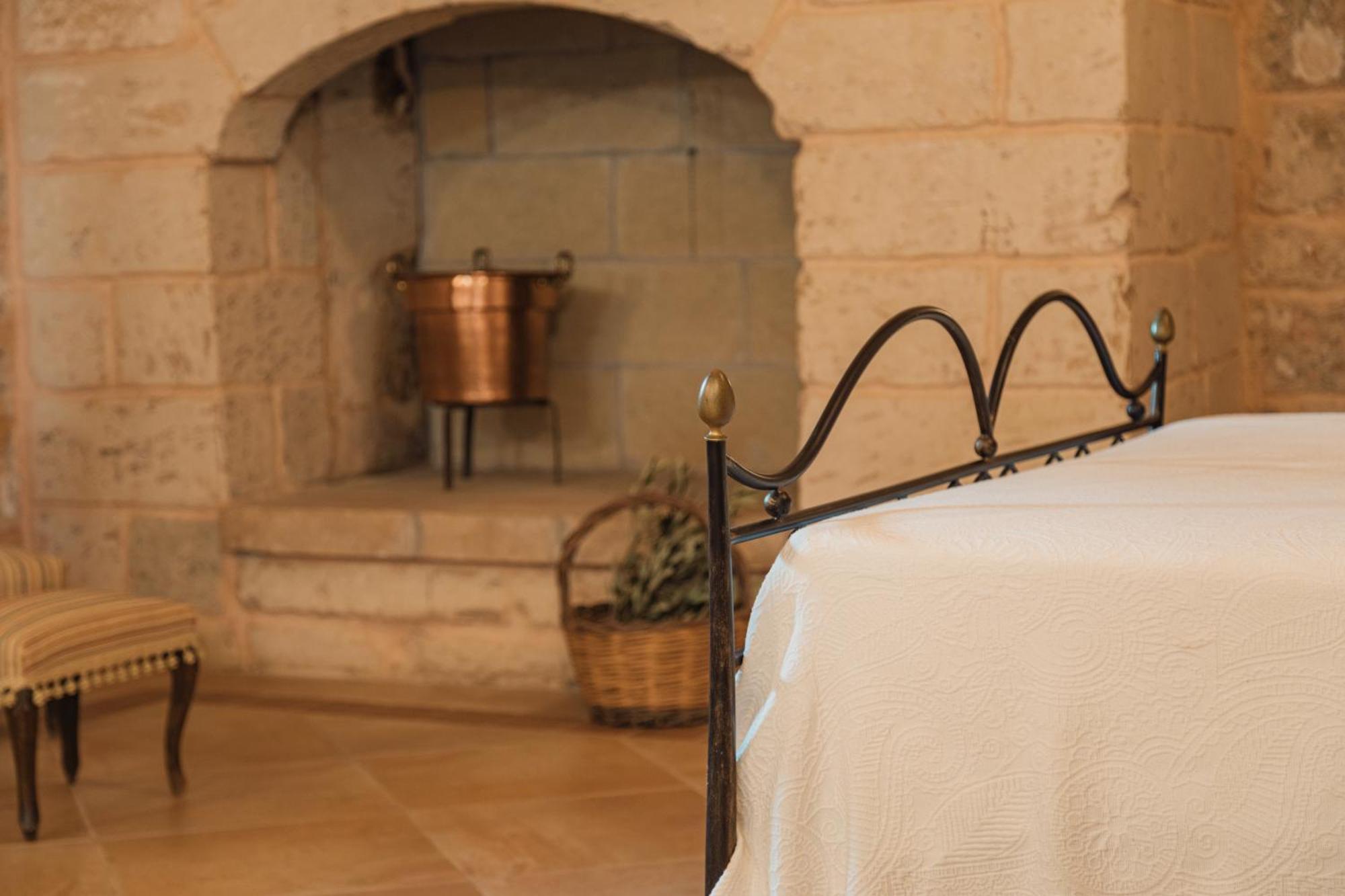 Tenuta Masseria & Spa Chicco Rizzo 스테르나티아 외부 사진